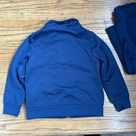 Puma Baby Toddler 18 Month Two Piece Zip Up Track Suit - Picture 9 of 9